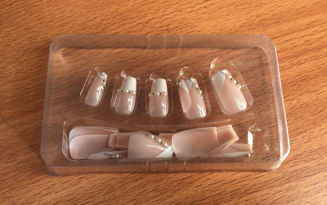 Fake nails