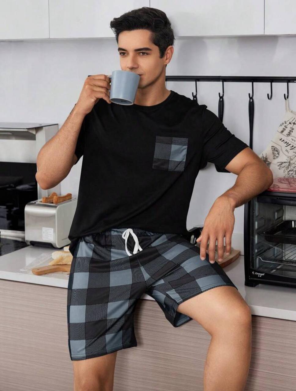 Men Patchwork Pocket Shirt & Plaid Shorts Homewear Set
