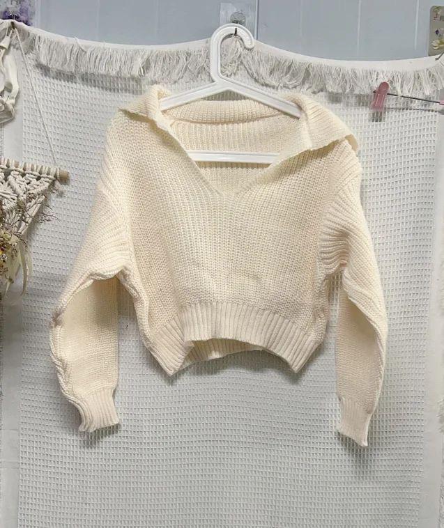 beige pullover