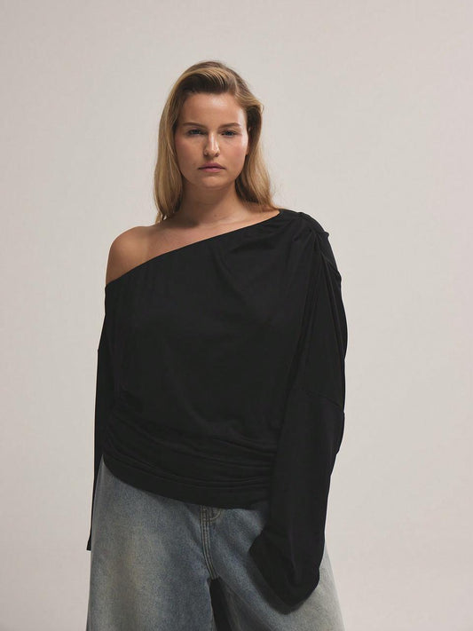 Black T-shirt