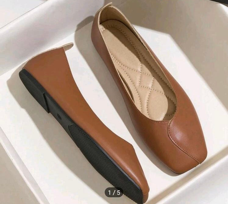 Browen flat shoes