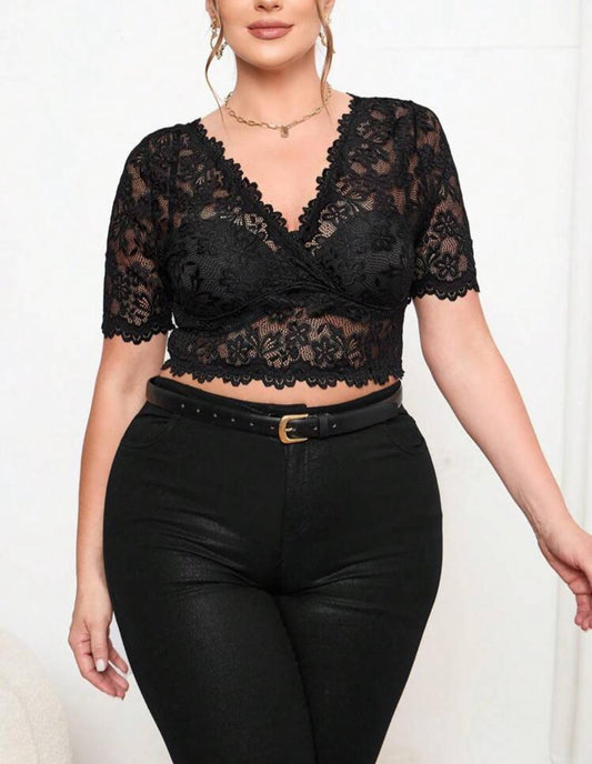 Plus Floral Lace Crop Top