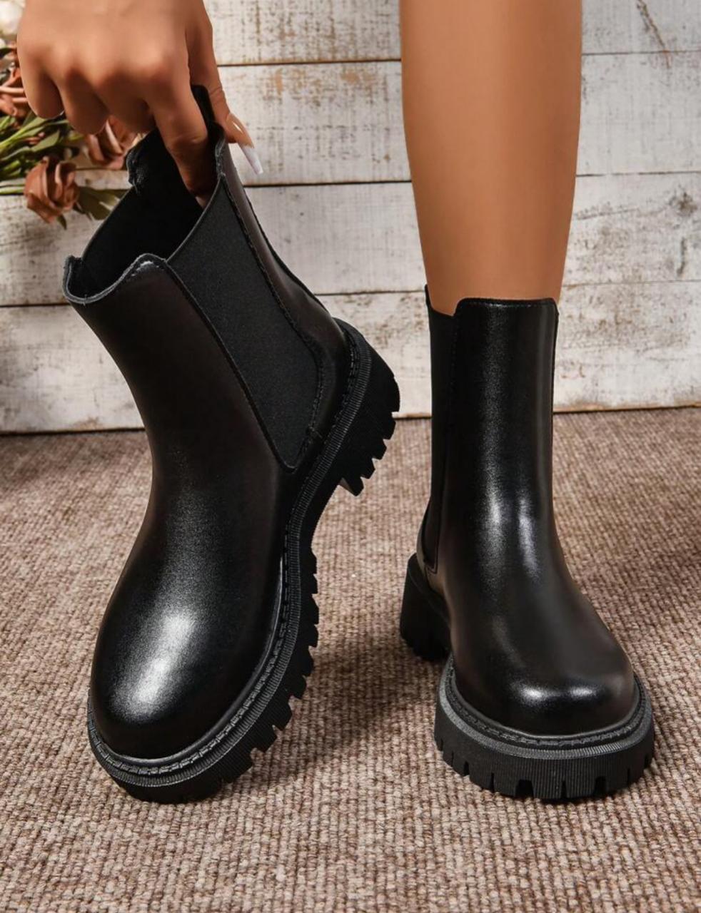 Punk Style Solid Color Chelsea Boots