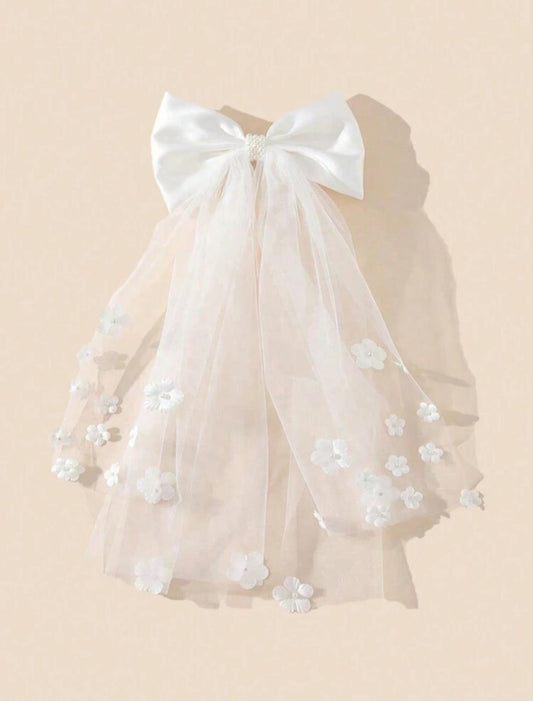 Simple Bridal Veil With Bowknot And Floral Hair Clip