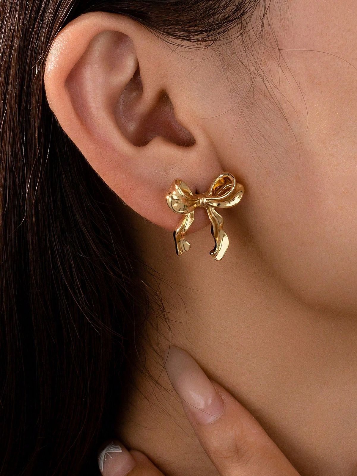 Metallic Bow Design Earrings